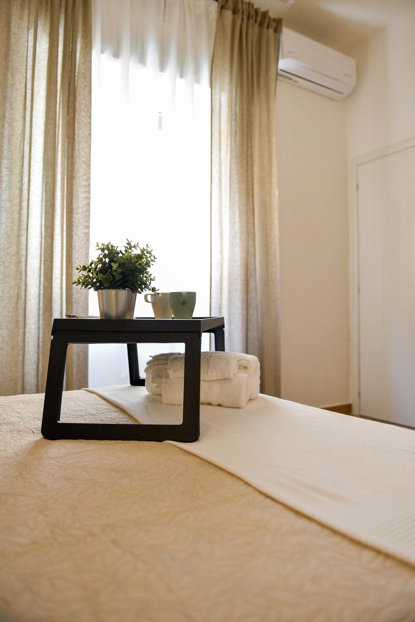 B&B Portafortuna Lucky Charm Salernes Extérieur photo